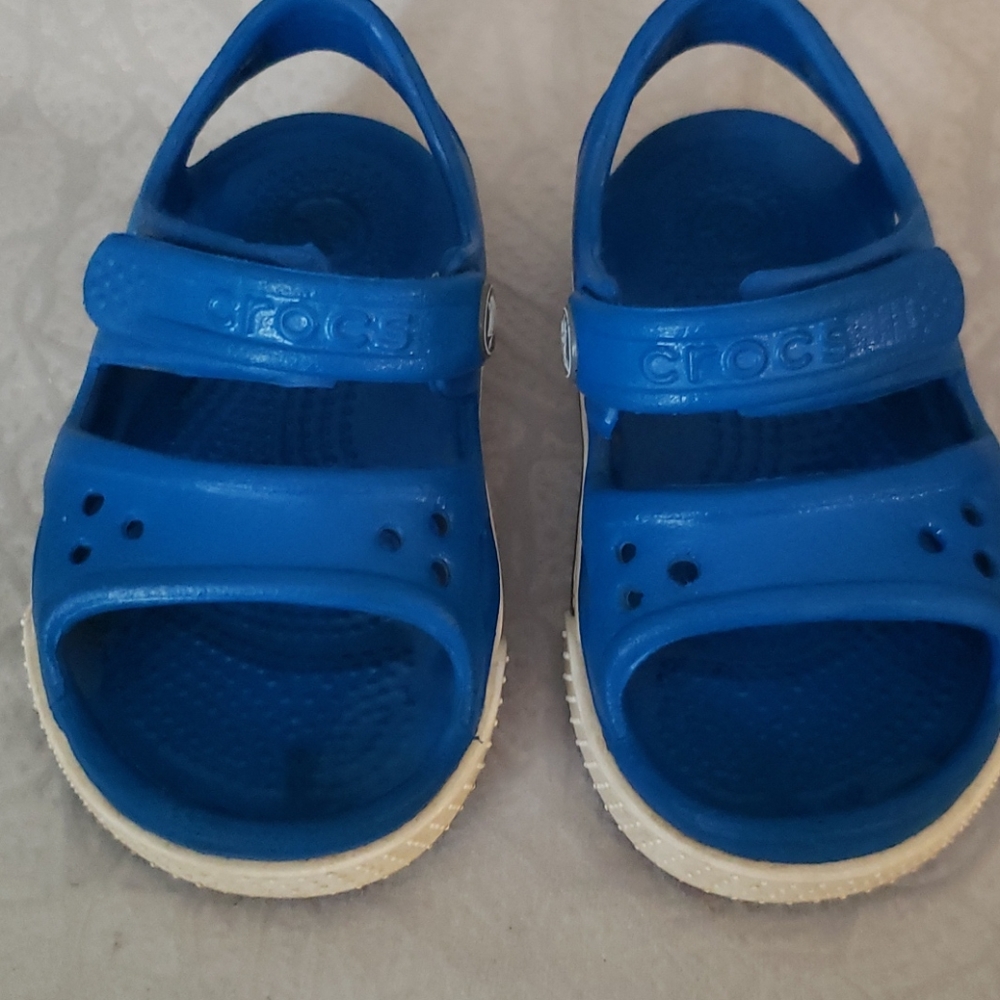 Baby Croc sandal